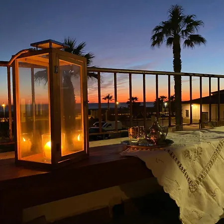 Beachfront Apartament Lances